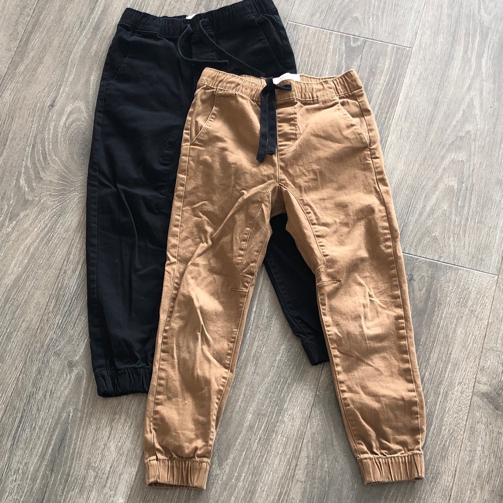 Urban Heritage Youth Kids Jogger Pants in Black and Tan